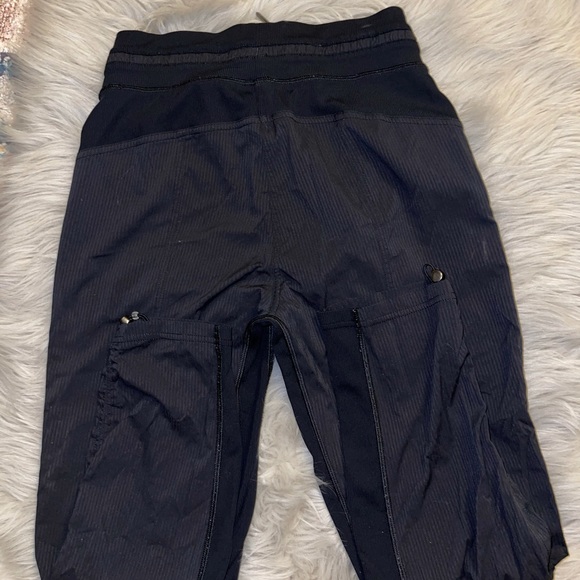 Lululemon dance studio crop - Picture 4 of 7